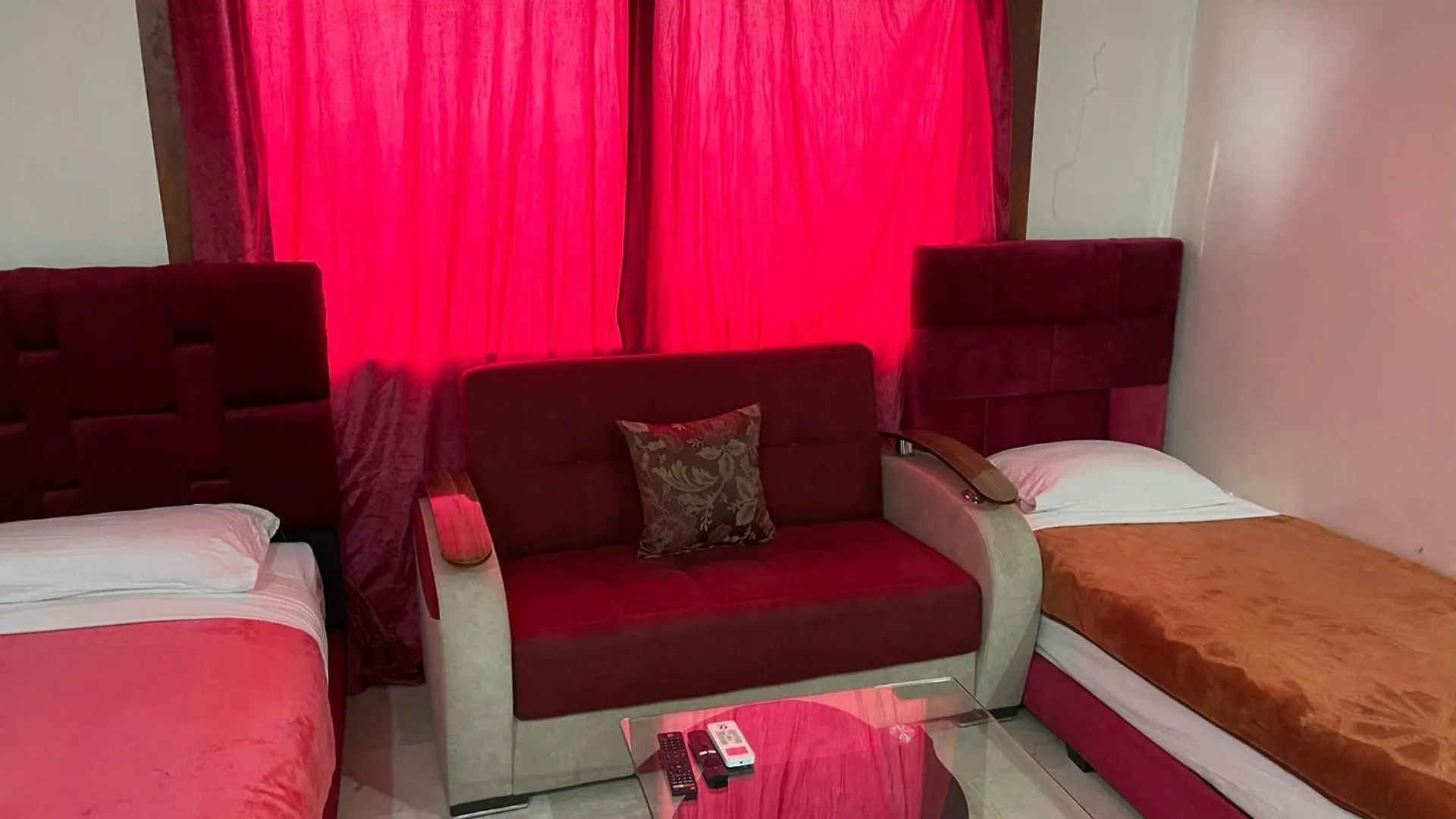 Appartement 20 3Em Etage Avec Balcon マラケシュ アパート