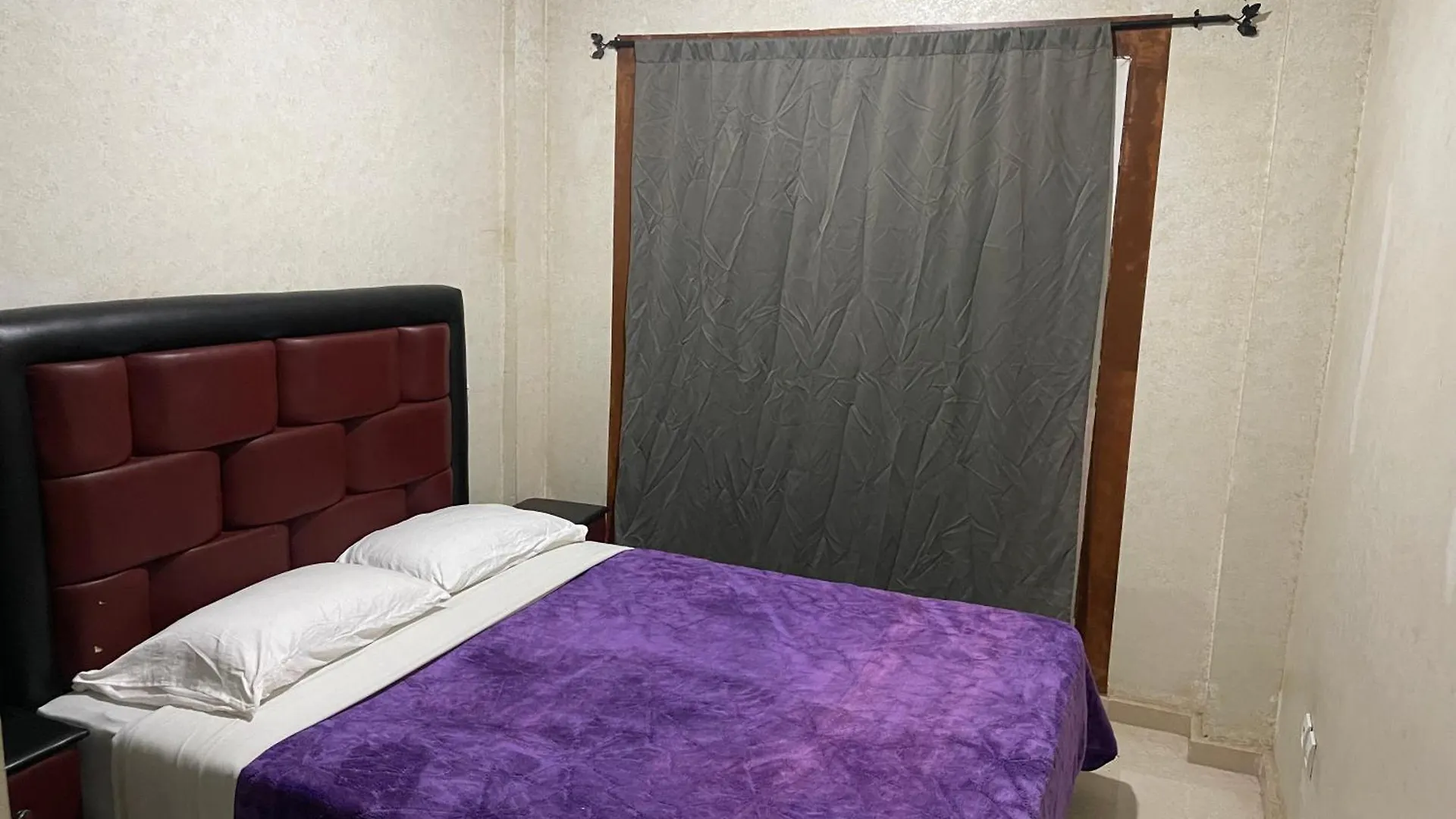 Appartement 20 3Em Etage Avec Balcon マラケシュ アパート
