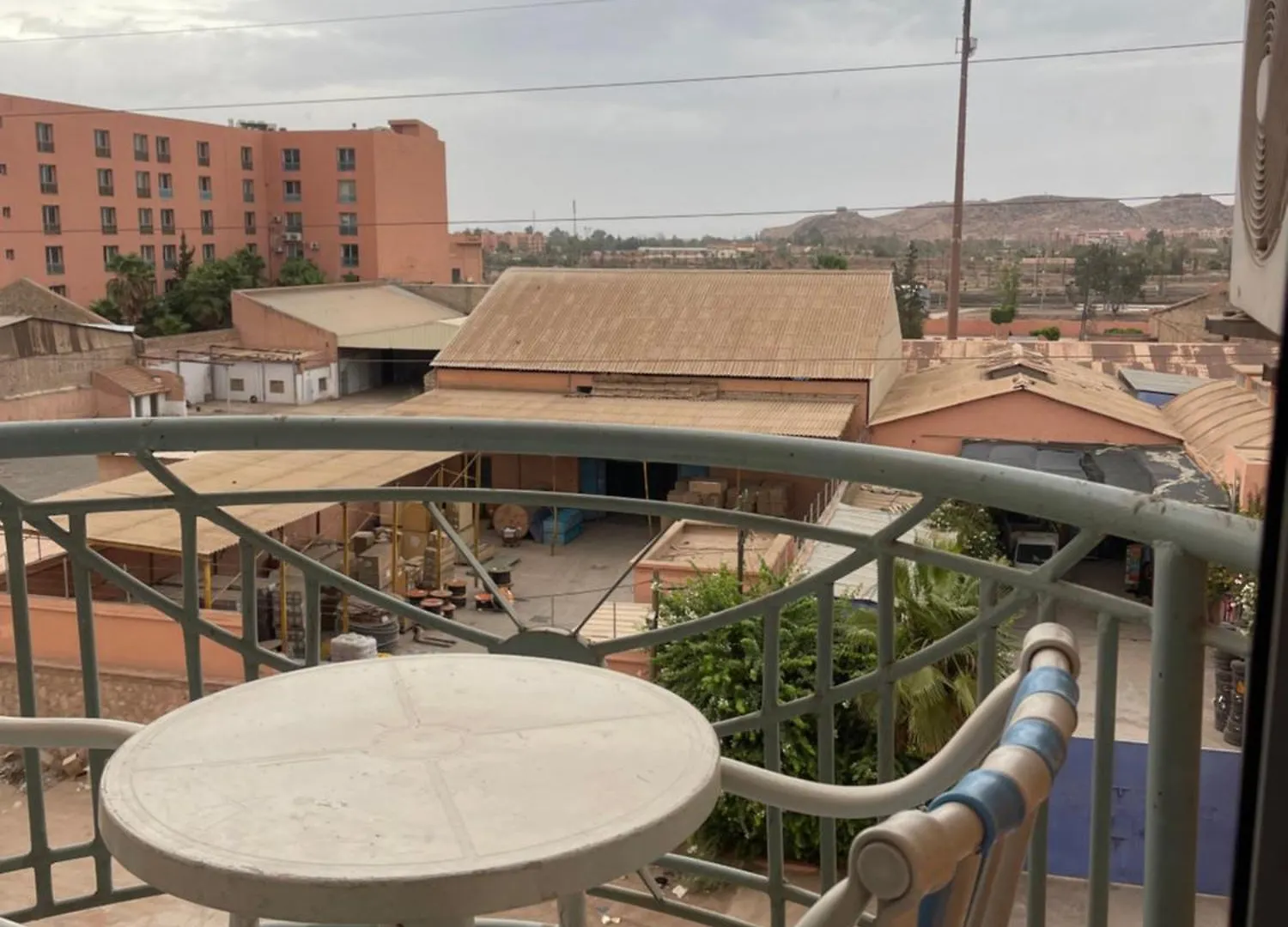 アパート Appartement 20 3Em Etage Avec Balcon マラケシュ